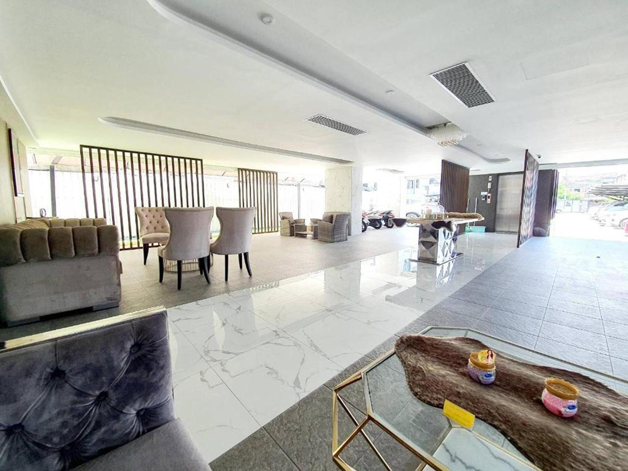 51 Suanplu Residence Bangkok Buitenkant foto